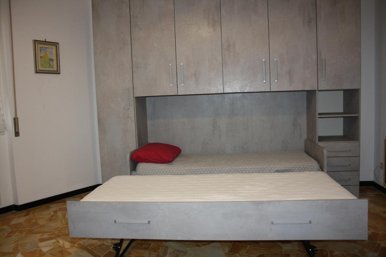 Casa Emma 400 Mt Dal Mare Apartment Spotorno Luaran gambar